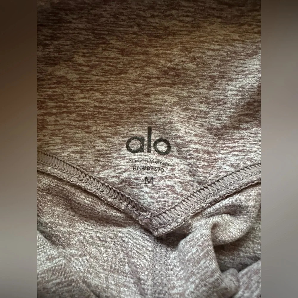 Alo soft color block leggings size medium - Picture 4 of 4